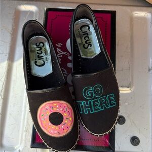 Circus by Sam Edelman Black Slip-Ons with Donut and Teal Design